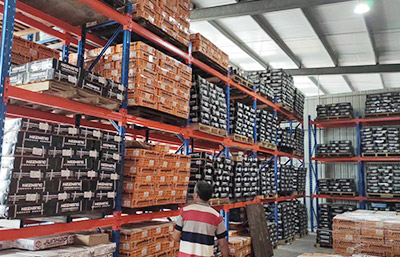 為響應國家政策，積極修繕調整庫房 達到環評標準